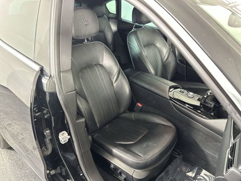 Used 2019 Maserati Levante image 31
