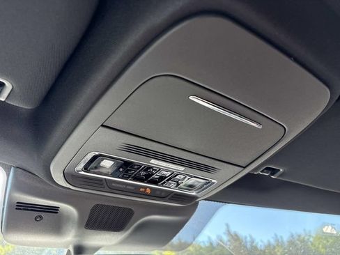 New 2026 Lincoln Navigator Reserve AWD/4WD image 31