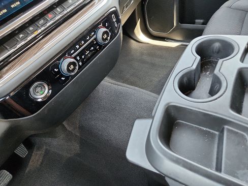Used 2023 Chevrolet Silverado 1500 LT AWD/4WD image 20