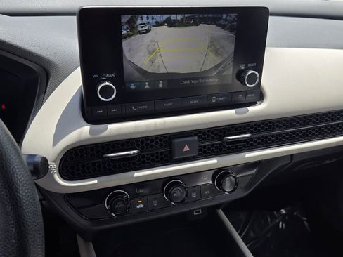 Used 2025 Honda HR-V LX image 21