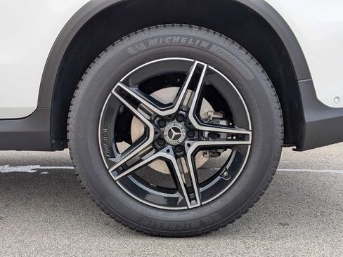 Used 2021 Mercedes-Benz GLC 300 4MATIC image 13