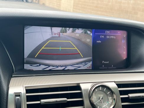 Used 2017 Lexus LS 460 F Sport w/ F Sport Package RWD image 19