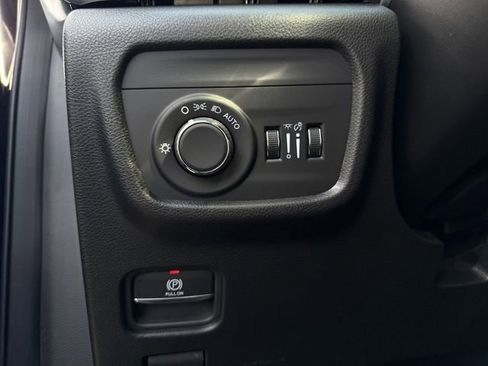 Used 2024 Jeep Grand Cherokee Laredo w/ MOPAR Finishing Package image 20