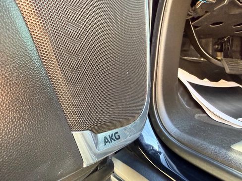 Used 2021 Cadillac Escalade ESV Sport w/ Driver Assist Tech Package image 17