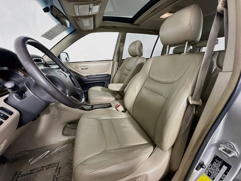 Used 2003 Toyota Highlander Limited FWD image 19