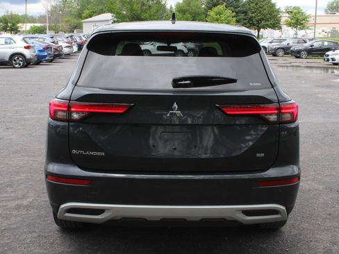 Used 2024 Mitsubishi Outlander SE Black Edition AWD/4WD image 6