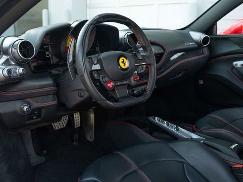 Used 2022 Ferrari F8 Tributo image 30