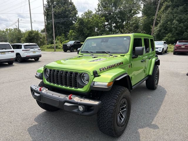 Used 2025 Jeep Wrangler Unlimited Rubicon AWD/4WD image 4