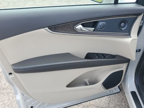 Certified 2020 Lincoln Nautilus Reserve AWD/4WD image 10
