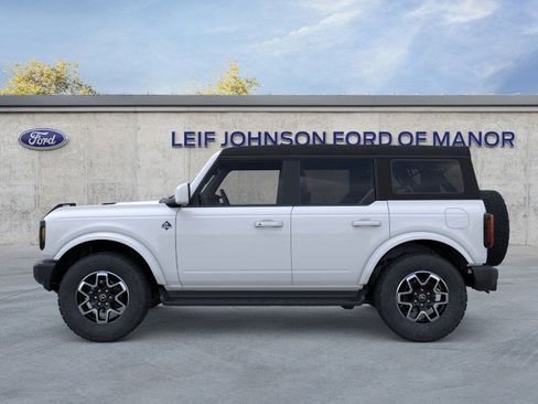 New 2025 Ford Bronco Outer Banks image 3