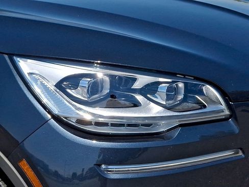 Used 2023 Lincoln Aviator Reserve w/ Equipment Group 201A AWD/4WD image 9