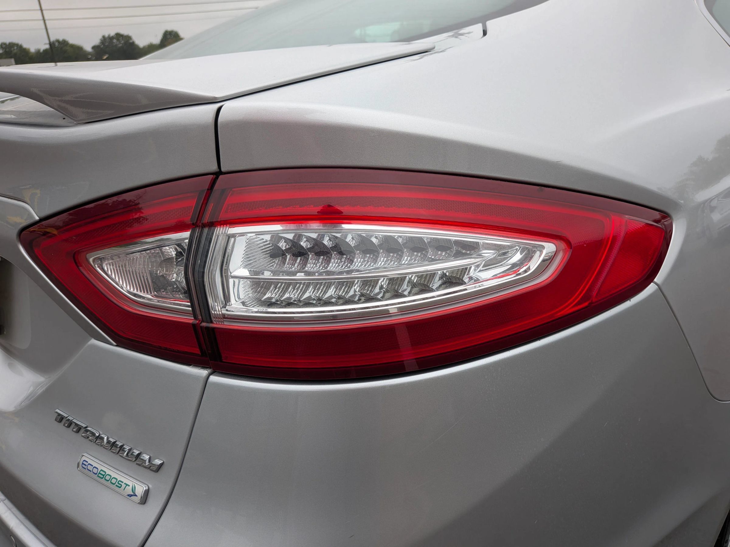 Used 2015 Ford Fusion Titanium FWD image 18