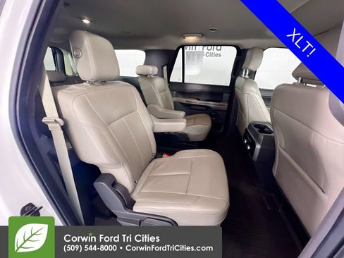 Used 2020 Ford Expedition Max XLT w/ Equipment Group 202A AWD/4WD image 17