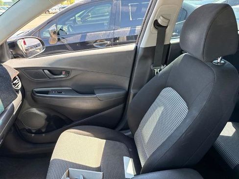 Used 2020 Hyundai Kona SE AWD/4WD image 11