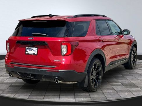 Used 2024 Ford Explorer ST-Line w/ Class IV Trailer Tow Package AWD/4WD image 7