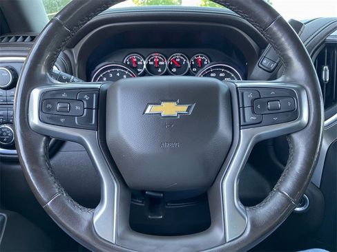 Used 2022 Chevrolet Silverado 1500 LTZ AWD/4WD image 25