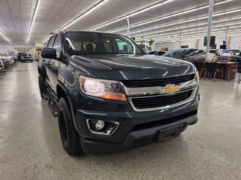 Used 2017 Chevrolet Colorado LT w/ LT Convenience Package AWD/4WD image 4