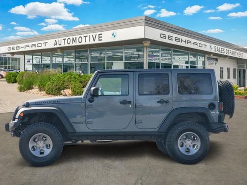 Used 2014 Jeep Wrangler Unlimited Rubicon w/ Connectivity Group image 4