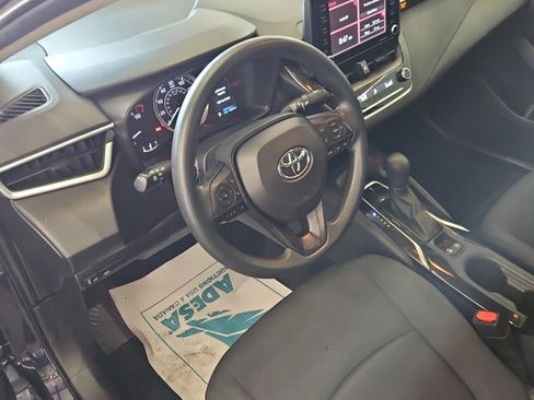 Used 2022 Toyota Corolla LE image 10