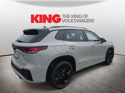 New 2026 Volkswagen Tiguan SE R-Line image 3