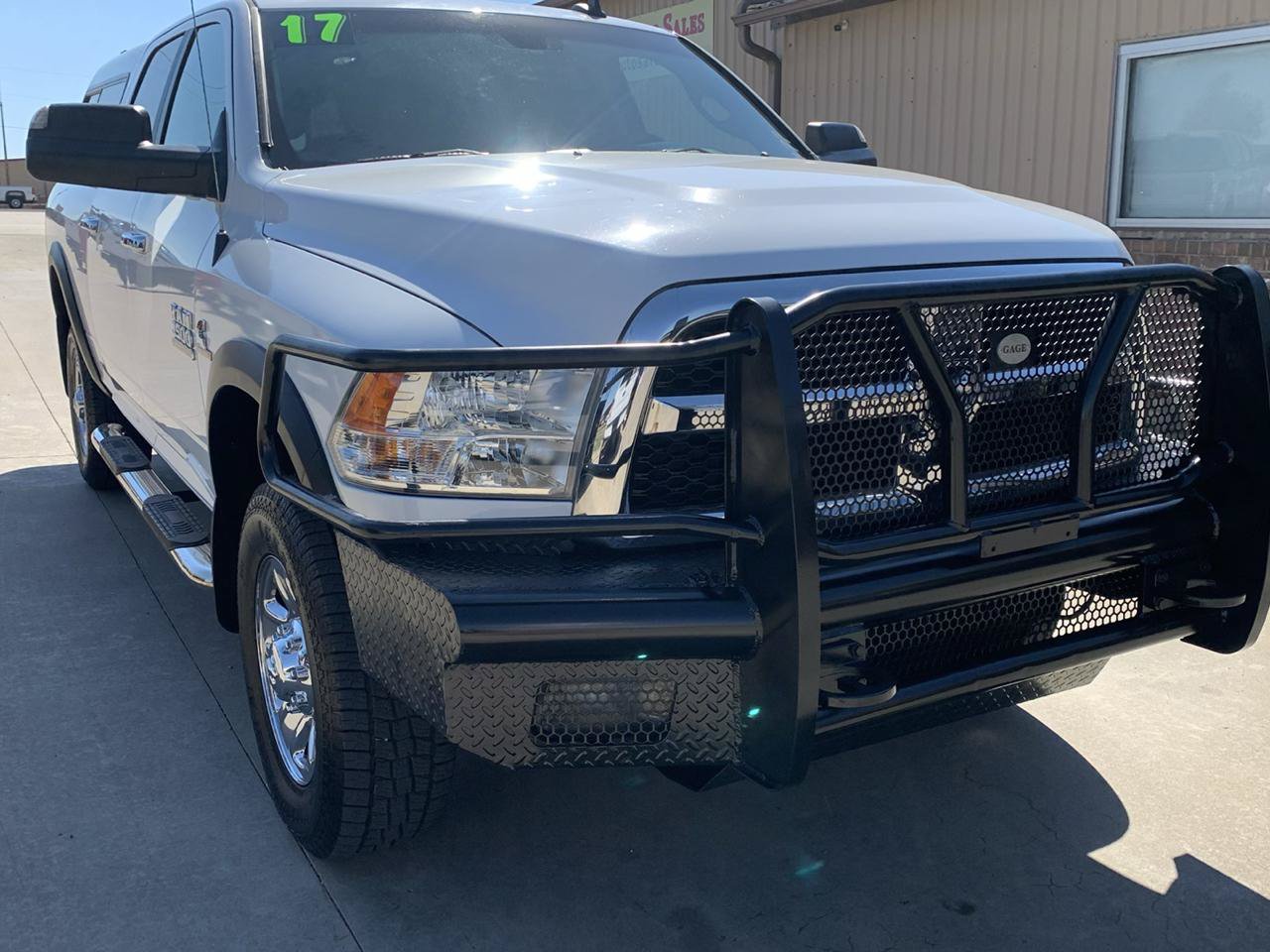 Used 2017 RAM 2500 SLT AWD/4WD image 1