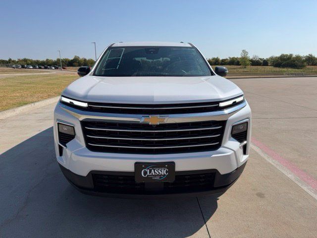 Used 2024 Chevrolet Traverse LT w/ LPO, Floor Liner Package FWD image 9