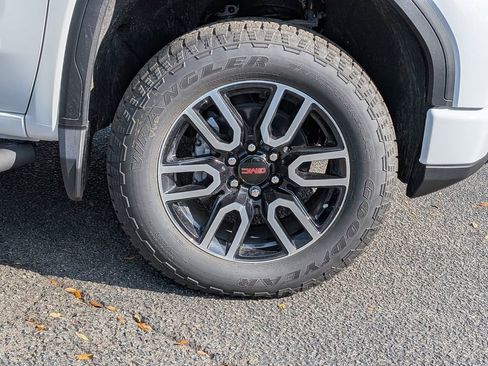New 2026 GMC Sierra 1500 AT4 w/ AT4 Premium Package image 11