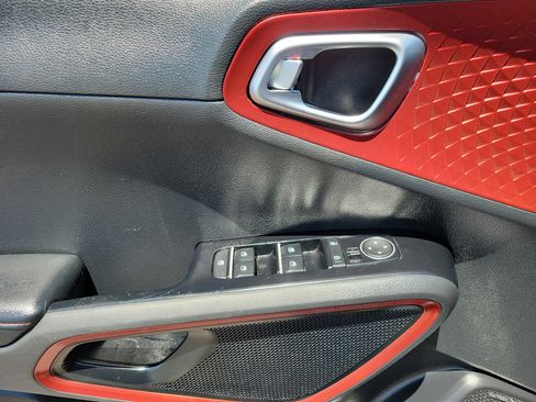 Used 2020 Kia Soul GT-Line Turbo FWD image 8