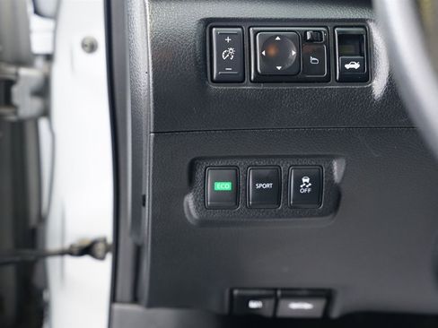 Used 2014 Nissan Sentra SV image 17