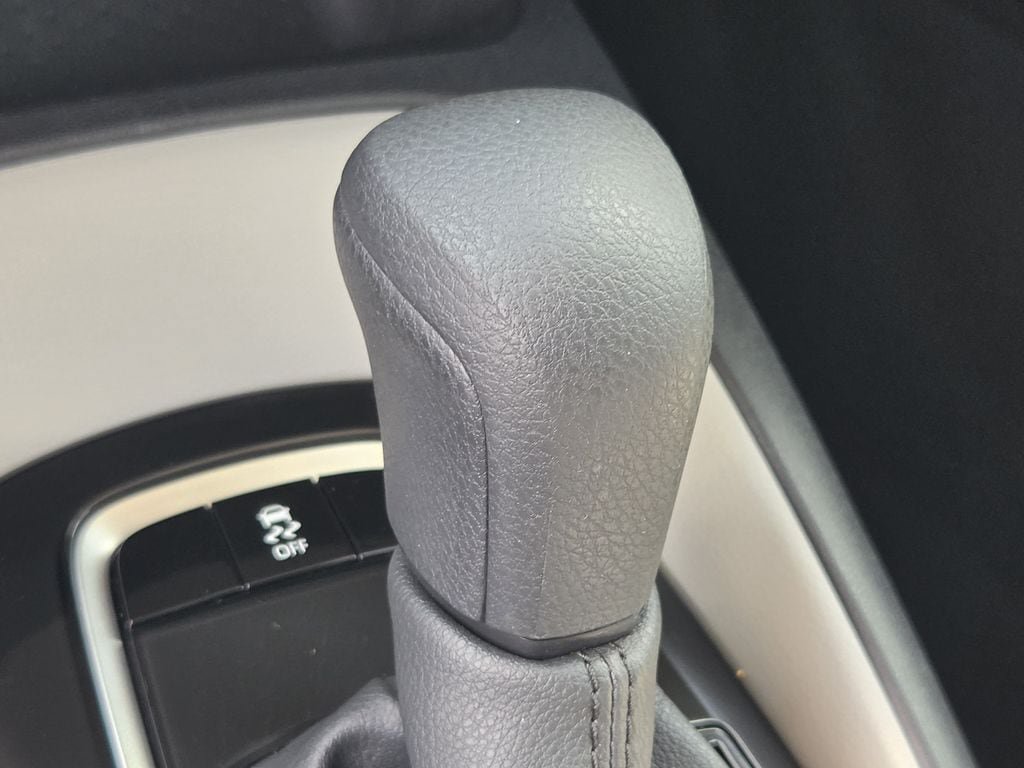 Used 2026 Toyota Corolla LE FWD image 21