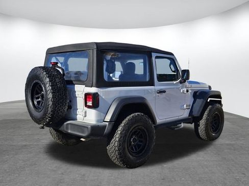 Used 2019 Jeep Wrangler Sport image 4