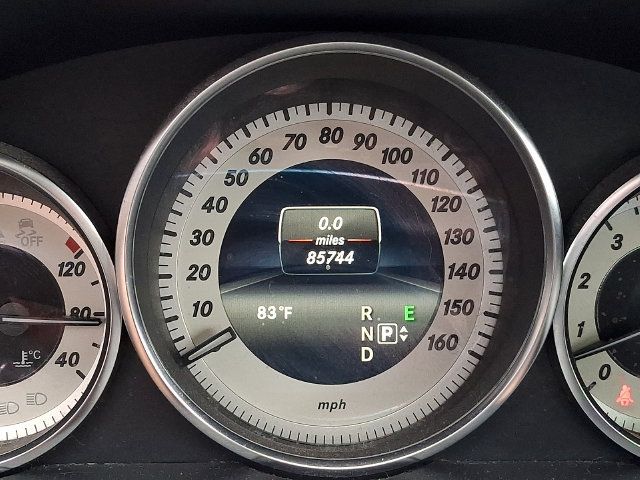 Used 2014 Mercedes-Benz E 350 4MATIC Sedan image 24