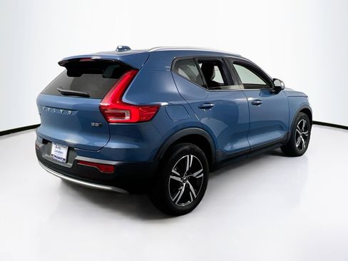 Used 2023 Volvo XC40 B5 Core w/ Convenience Package AWD/4WD image 5