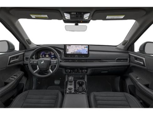Used 2025 Mitsubishi Outlander SE FWD image 4