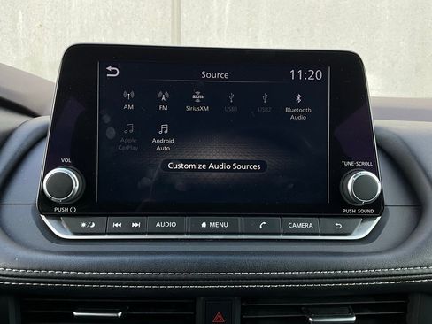 Used 2023 Nissan Rogue S image 30