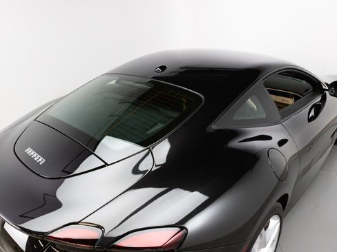 Certified 2021 Ferrari Roma image 41