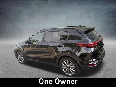 Used 2022 Kia Sportage Nightfall Edition w/ Nightfall Fwd Premium Package image 4