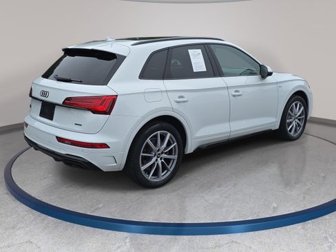 Used 2023 Audi Q5 e Premium Plus w/ Premium Plus Package AWD/4WD image 5