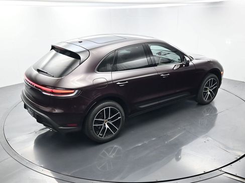 Certified 2025 Porsche Macan AWD/4WD image 38