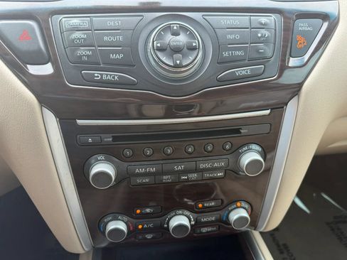 Used 2013 Nissan Pathfinder Platinum FWD image 33