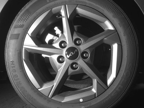 Used 2025 Kia K4 FWD image 18