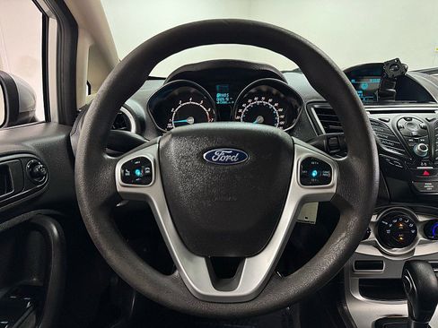 Used 2017 Ford Fiesta SE FWD image 17