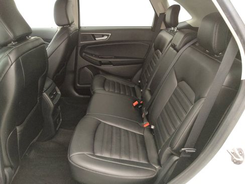 Used 2020 Ford Edge SEL FWD image 18