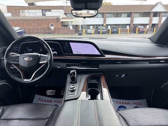 Certified 2023 Cadillac Escalade Premium Luxury w/ Performance Package AWD/4WD image 37