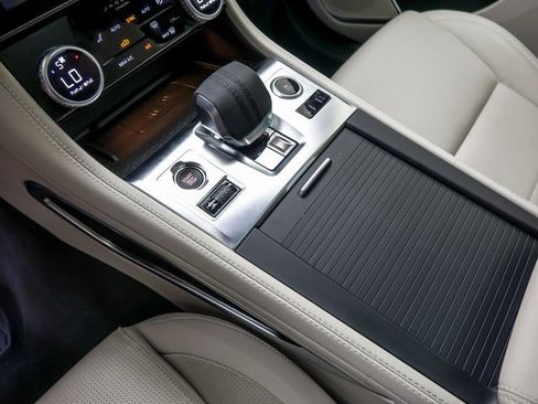 Used 2025 Jaguar F-PACE R-Dynamic S image 23