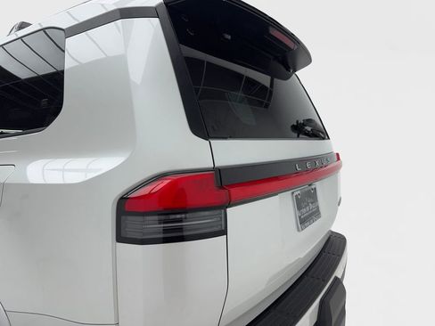 Used 2024 Lexus GX 550 550 Premium NAV,CAM,SUNROOF,CL w/ Cold Area Package image 9