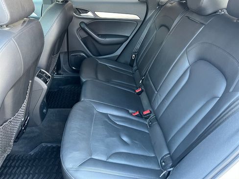 Used 2018 Audi Q3 2.0T Premium Plus w/ Premium Plus Package AWD/4WD image 11