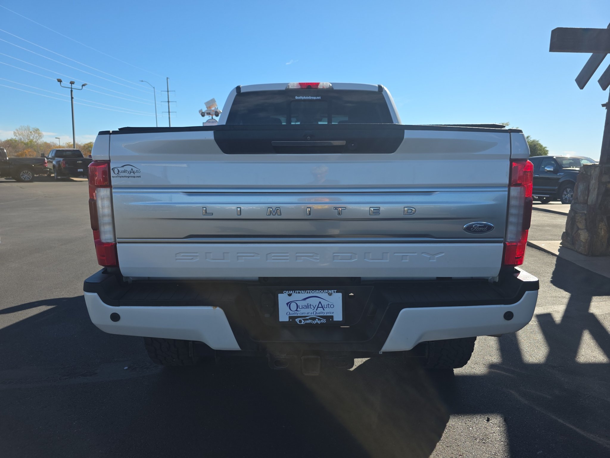 Used 2019 Ford F250 Limited w/ FX4 Off-Road Package AWD/4WD image 7