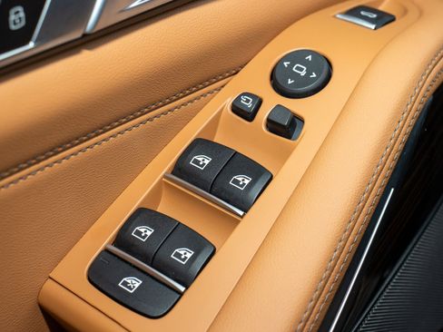 Used 2026 BMW X5 sDrive40i image 27