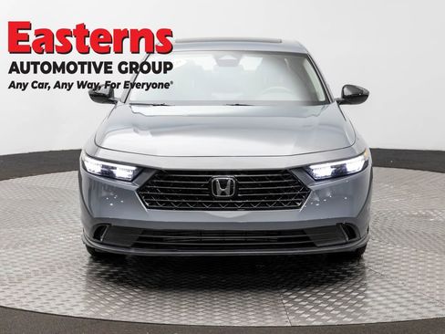 Used 2025 Honda Accord SE image 2